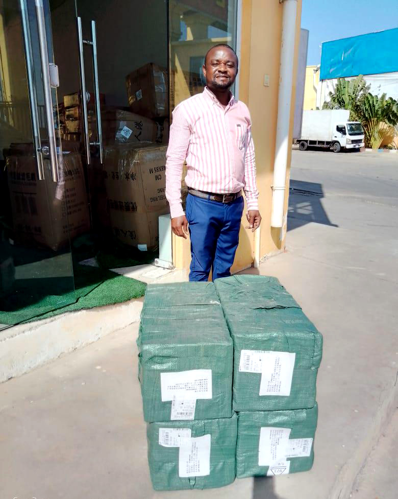 Entrega de mercadoria para empresa angolana